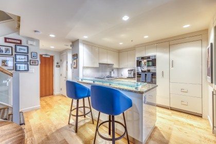 Photo 5 at TH29 - 1295 W Cordova Street, Coal Harbour, Vancouver West