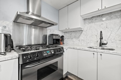 Photo 10 at 2709 - 501 Pacific Street, Downtown VW, Vancouver West