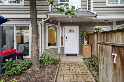 Photo 3 at 7 - 848 W 16th Street, Mosquito Creek, North Vancouver