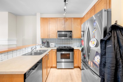 Photo 8 at 1217 - 4655 Valley Drive, Quilchena, Vancouver West