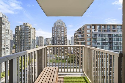 Photo 16 at 1708 - 1055 Richards Street, Downtown VW, Vancouver West