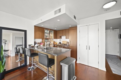 Photo 4 at 1708 - 1055 Richards Street, Downtown VW, Vancouver West