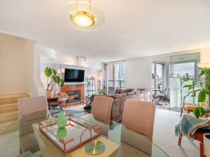 Photo 9 at 321 - 1228 Marinaside Crescent, Yaletown, Vancouver West