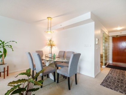 Photo 8 at 321 - 1228 Marinaside Crescent, Yaletown, Vancouver West