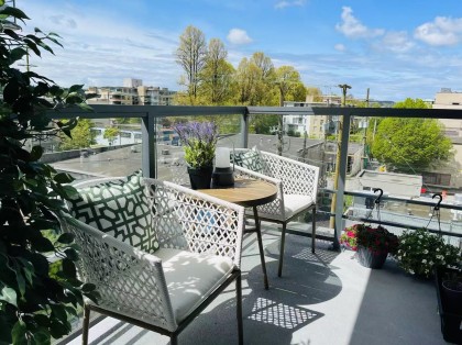 Photo 6 at 662 - 2080 W Broadway, Kitsilano, Vancouver West