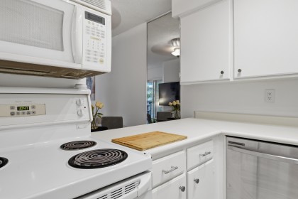 Photo 12 at 412 - 1718 Nelson Street, West End VW, Vancouver West