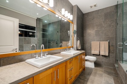 Photo 16 at PH1 - 2210 Chippendale Road, Whitby Estates, West Vancouver