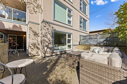 Photo 3 at 202 - 2148 W 2nd Avenue, Kitsilano, Vancouver West