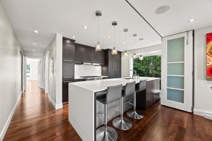 Photo 11 at 202 - 2148 W 2nd Avenue, Kitsilano, Vancouver West