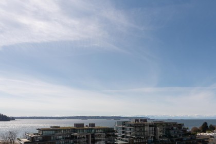 Photo 2 at 701 - 475 13th Street, Ambleside, West Vancouver