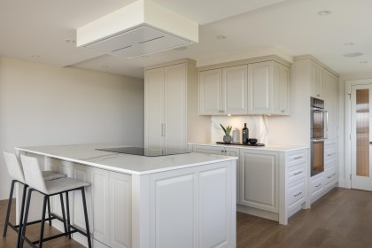 Photo 4 at 701 - 475 13th Street, Ambleside, West Vancouver