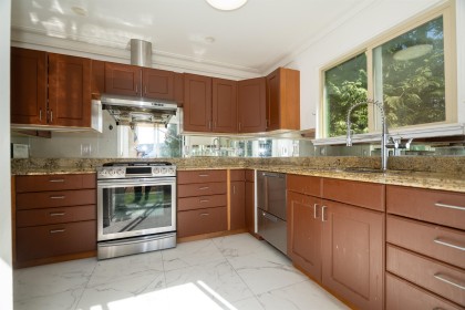 Photo 10 at 4515 Stonehaven Avenue, Deep Cove, North Vancouver