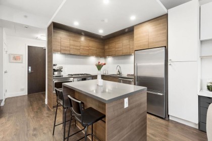 Photo 6 at 101 - 1550 Fern Street, Lynnmour, North Vancouver