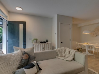 Photo 4 at 8 - 533 E 3rd Street, Lower Lonsdale, North Vancouver