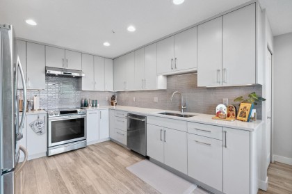 Photo 8 at 302 - 3131 Deer Ridge Drive, Deer Ridge WV, West Vancouver