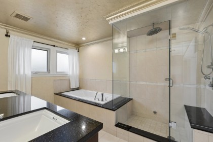 Photo 19 at 418 E 13th Street, Central Lonsdale, North Vancouver