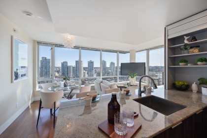 Photo 9 at 1801 - 1088 Richards Street, Yaletown, Vancouver West