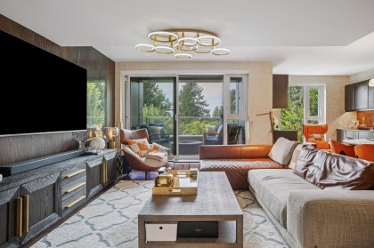 Photo 2 at 304 - 7128 Adera Street, South Granville, Vancouver West