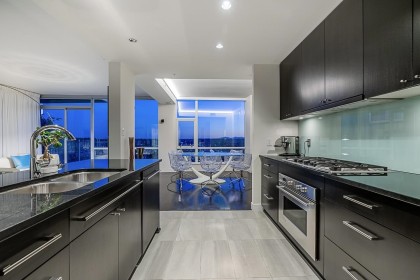 Photo 14 at 2703 - 1455 Howe Street, Yaletown, Vancouver West