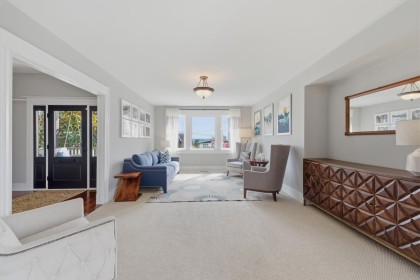 Photo 8 at 424 E Keith Road, Central Lonsdale, North Vancouver