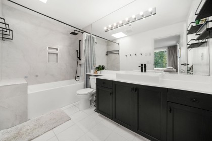 Photo 24 at 305 - 1318 W 6th Avenue, Fairview VW, Vancouver West