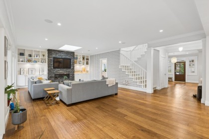 Photo 3 at 3476 Wellington Crescent, Edgemont, North Vancouver