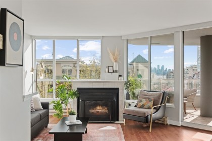 Photo 1 at 303 - 408 Lonsdale Avenue, Lower Lonsdale, North Vancouver