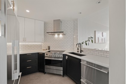 Photo 21 at 303 - 408 Lonsdale Avenue, Lower Lonsdale, North Vancouver