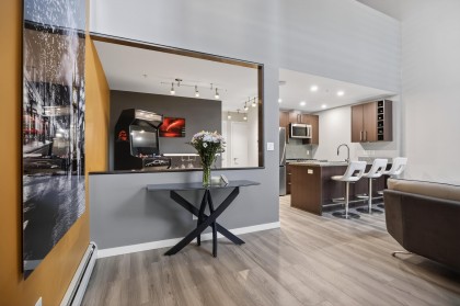 Photo 10 at 112 W 1st Avenue, False Creek, Vancouver West