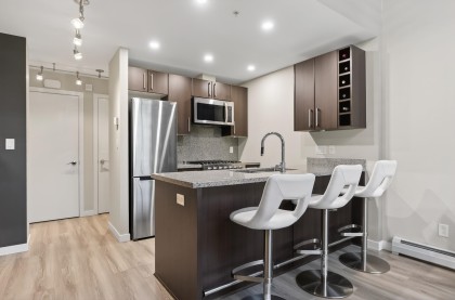 Photo 11 at 112 W 1st Avenue, False Creek, Vancouver West