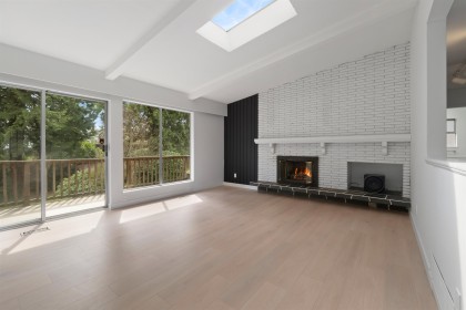 Photo 3 at 1177 E 15th Street, Westlynn, North Vancouver