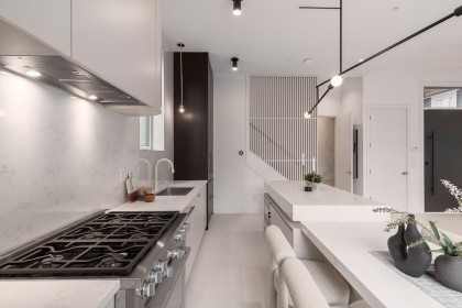 Photo 7 at 2 - 3617 W 12th Avenue, Vancouver West