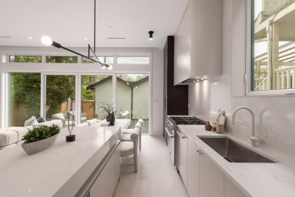 Photo 8 at 2 - 3617 W 12th Avenue, Vancouver West