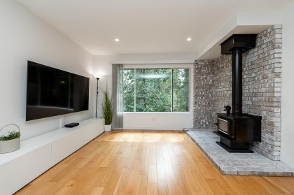 Photo 2 at 3398 William Avenue, Lynn Valley, North Vancouver