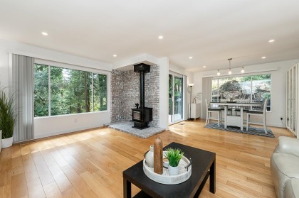 Photo 4 at 3398 William Avenue, Lynn Valley, North Vancouver