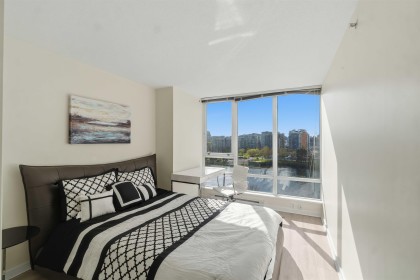 Photo 15 at 1101 - 980 Cooperage Way, Yaletown, Vancouver West