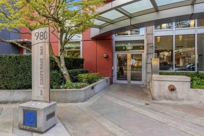 Photo 4 at 1101 - 980 Cooperage Way, Yaletown, Vancouver West