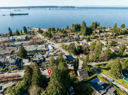 Photo 3 at 2493 Haywood Avenue, Dundarave, West Vancouver