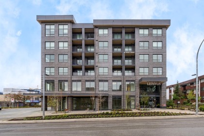 Photo 2 at 414 - 110 E 17th Street, Central Lonsdale, North Vancouver