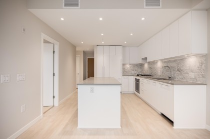 Photo 13 at 414 - 110 E 17th Street, Central Lonsdale, North Vancouver