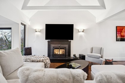 Photo 7 at 3814 W 11 Avenue, Point Grey, Vancouver West