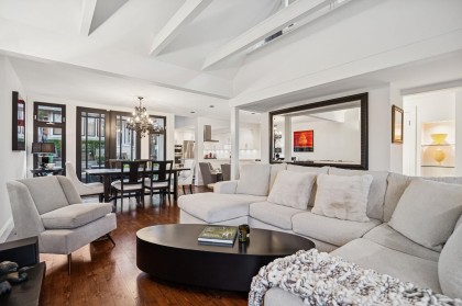 Photo 10 at 3814 W 11 Avenue, Point Grey, Vancouver West