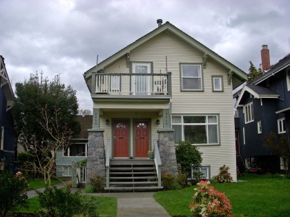 Photo 2 at 2047 W 14th Avenue, Kitsilano, Vancouver West
