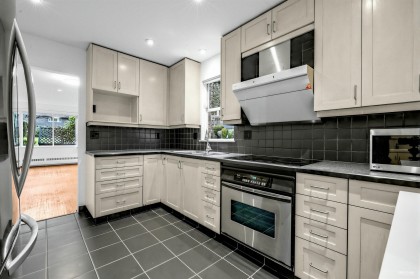 Photo 17 at 1109 - 235 Keith Road, Cedardale, West Vancouver