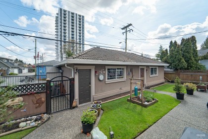 Photo 7 at 5480 Cambie Street, Cambie, Vancouver West
