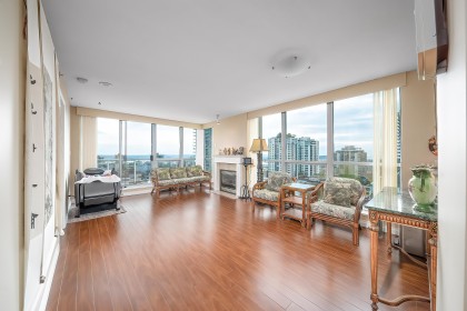 Photo 5 at 906 - 108 E 14th Street, Central Lonsdale, North Vancouver