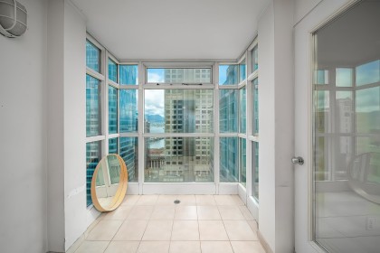 Photo 2 at 2007 - 438 Seymour Street, Downtown VW, Vancouver West