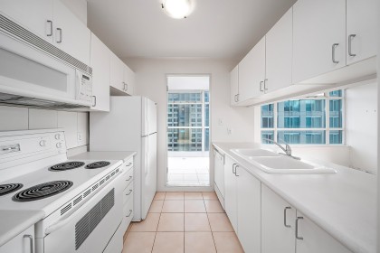 Photo 6 at 2007 - 438 Seymour Street, Downtown VW, Vancouver West