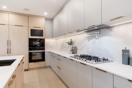Photo 11 at 971 Adderley Street, Calverhall, North Vancouver