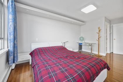 Photo 11 at PH1003 - 1288 Marinaside Crescent, Yaletown, Vancouver West